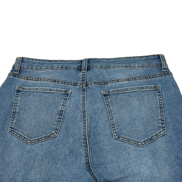 MACY'S STYLE & CO. Blue jeans Curvy capris 5 pocket 5 belt loops Women Stretchy - Picture 7 of 7